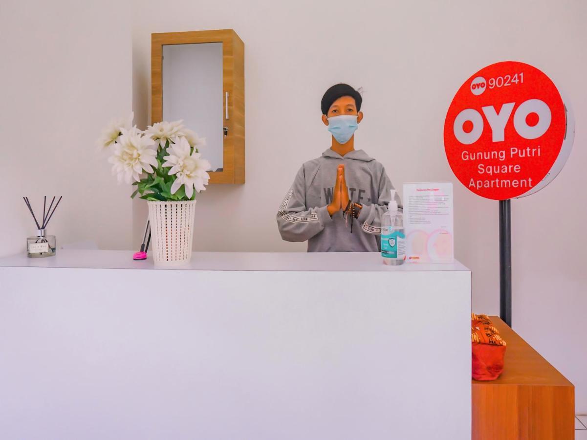 Oyo 90241 Sirooms Apartmen Gunung Putri Bogor Eksteriør bilde