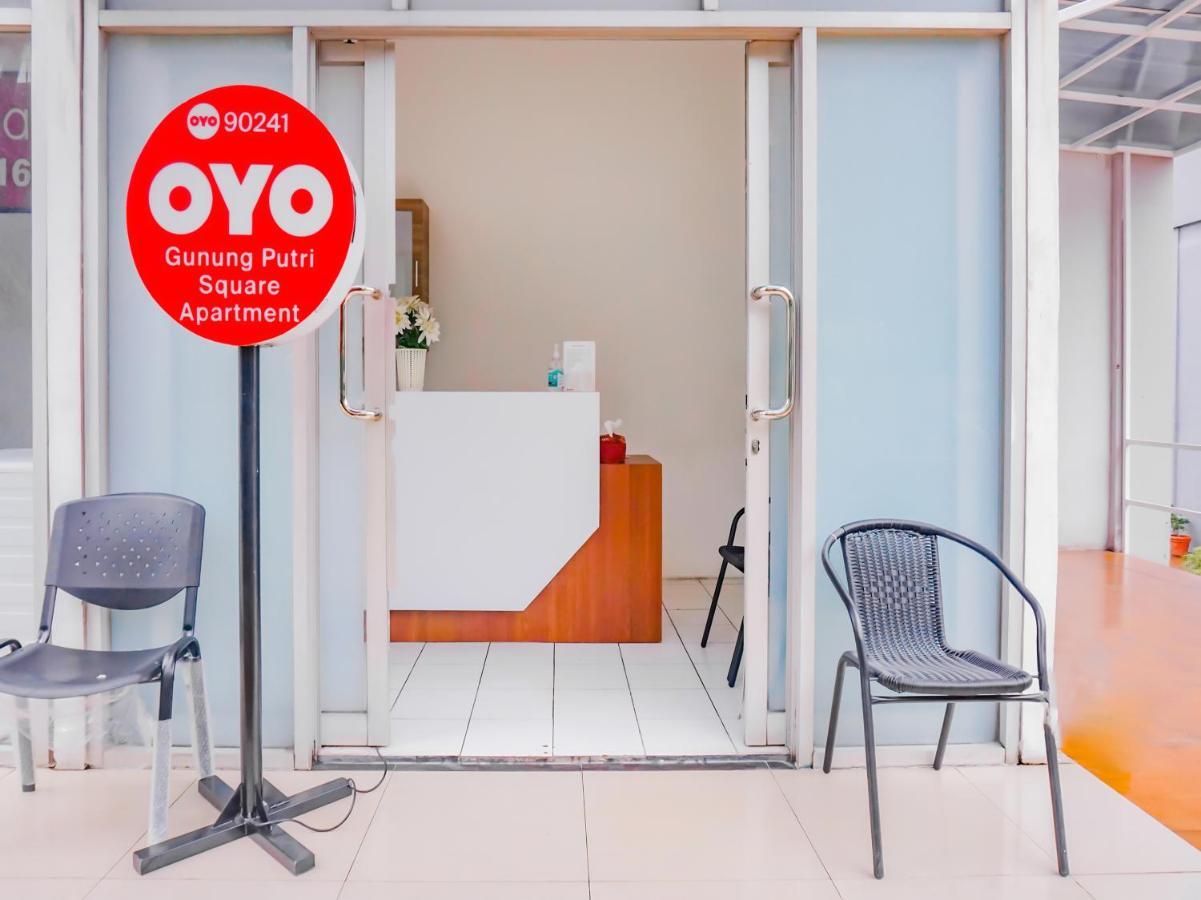 Oyo 90241 Sirooms Apartmen Gunung Putri Bogor Eksteriør bilde