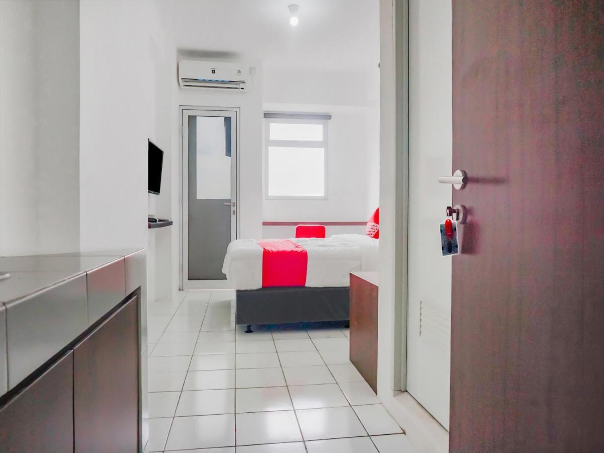Oyo 90241 Sirooms Apartmen Gunung Putri Bogor Eksteriør bilde